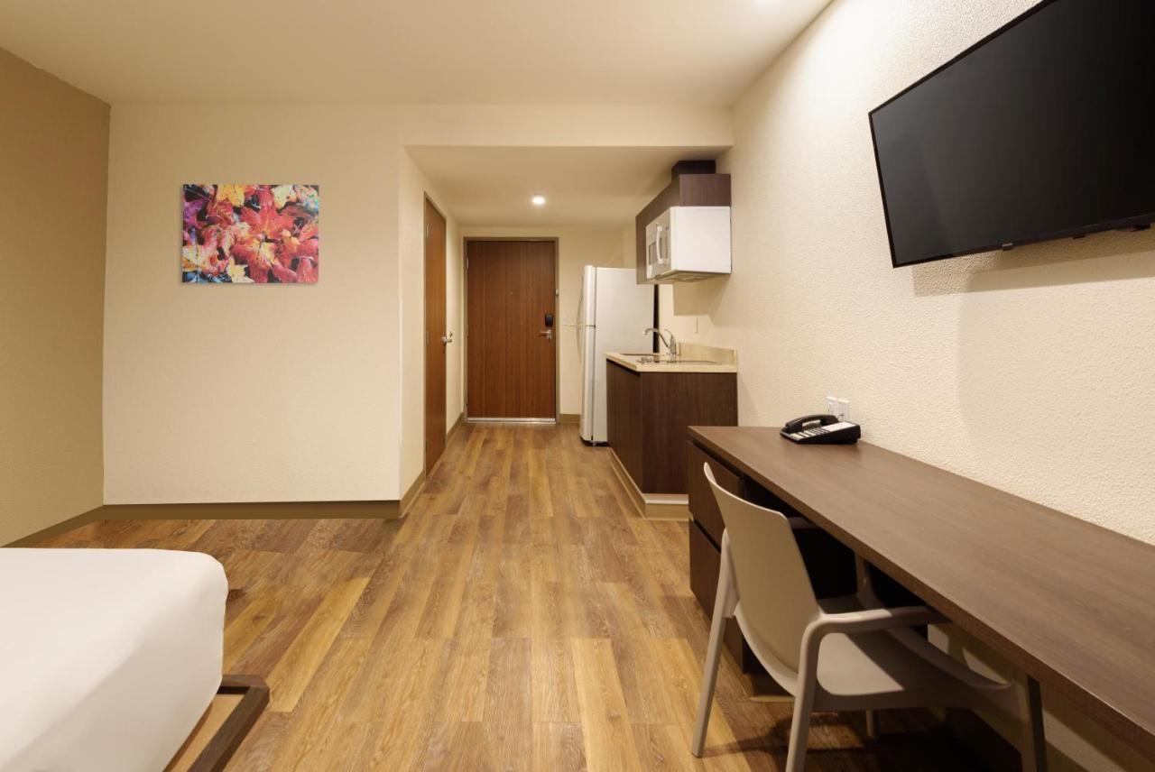 Extended Suites Tijuana Macroplaza Exterior photo